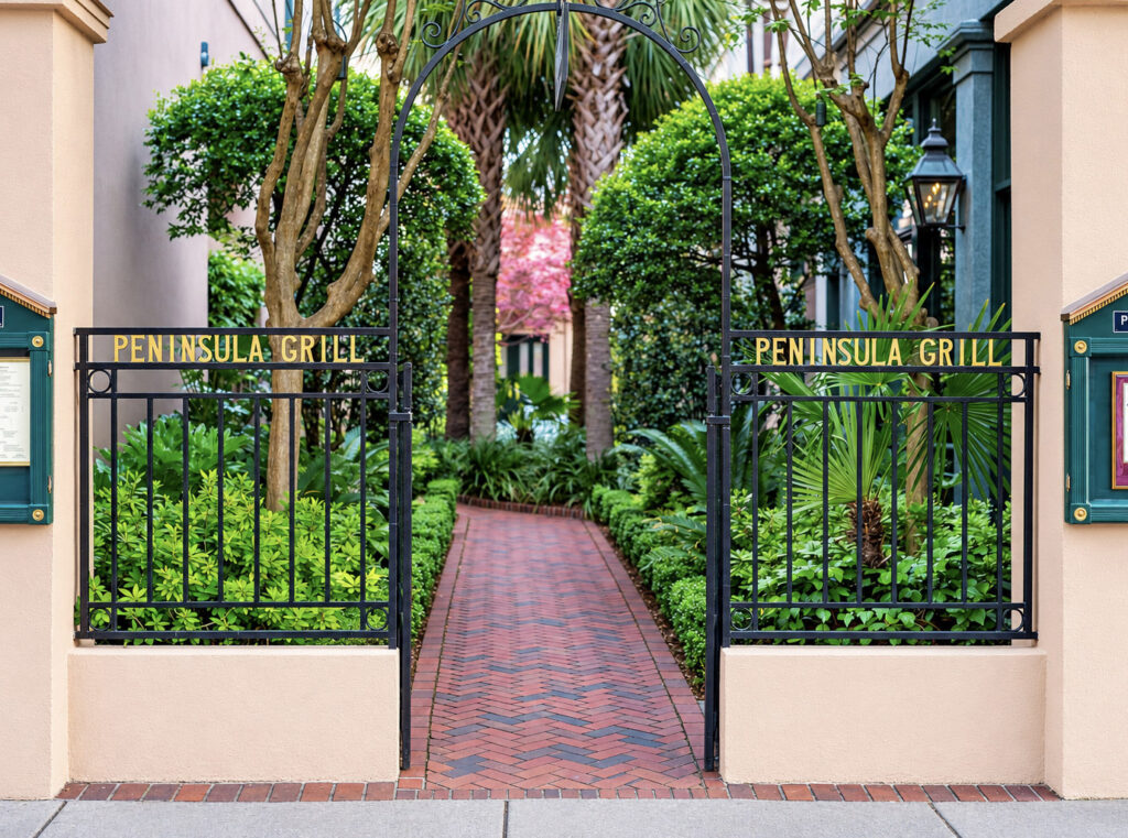 Peninsula Grill Entry